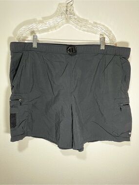 Columbia Women’s Black Cargo Shorts with Webbing Belt